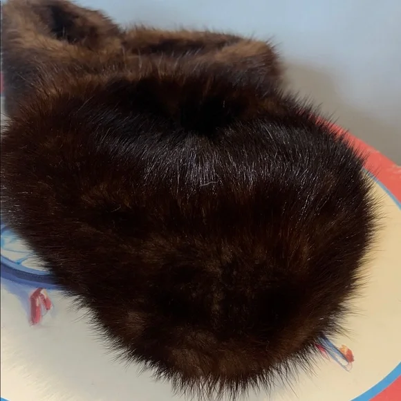 Sears Luxurious Brown Fur Women display picture 1